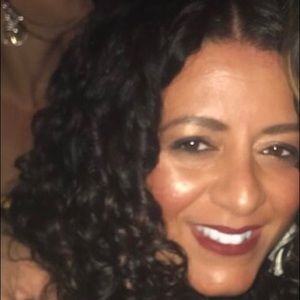 Meet your Posher, Yv onne